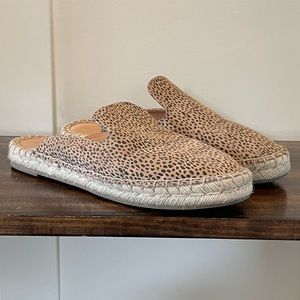 Universal Thread Tan Leopard Print Espadrille Mules
